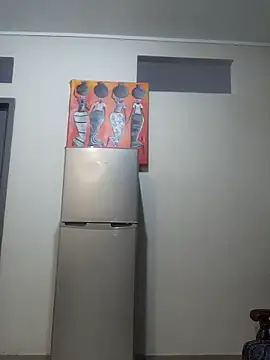 Snapshot of Mommy_Sienna chatting on December 23, 2025, 2:53 am Mommy Sienna online show from December 23, 2025, 2:53 am