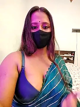 LoveLy-Soneya online show from December 15, 2025, 3:16 pm