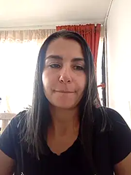 YLITZA online show from November 5, 2025, 7:36 pm