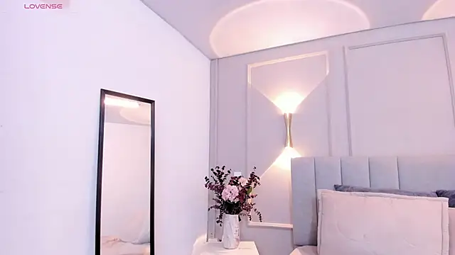 annie  20 online show from February 10, 2026, 12:09 pm