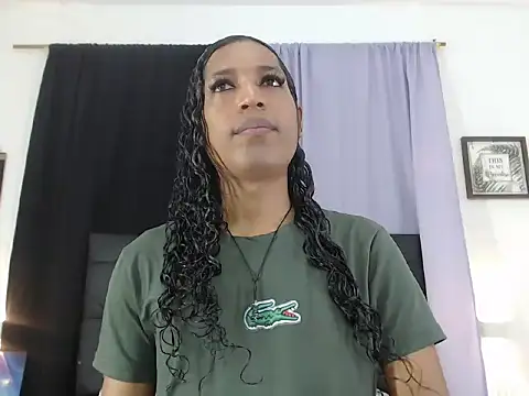 Snapshot of MiaCoock chatting on November 8, 2025, 1:33 pm MiaCoock online show from November 8, 2025, 1:33 pm