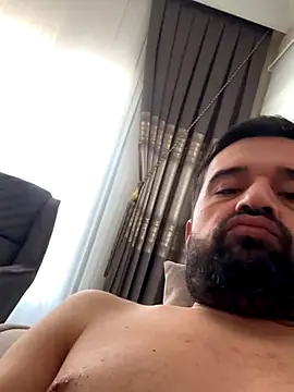 NiktirGit31 online show from November 7, 2025, 12:38 pm