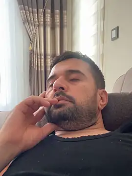 NiktirGit31 online show from November 16, 2025, 11:16 am