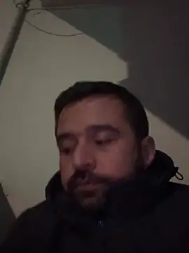 NiktirGit31 online show from November 24, 2025, 8:41 pm