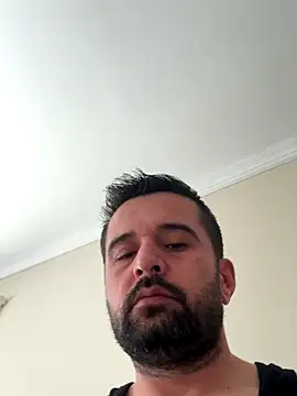 NiktirGit31 online show from December 18, 2025, 11:27 am