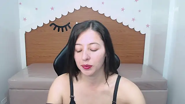 scarlett percy t online show from November 27, 2025, 7:38 pm