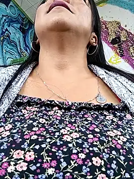 misshot 02 online show from February 23, 2026, 7:11 pm