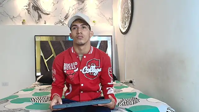 IMPERIO ROMANO online show from December 1, 2025, 7:19 pm