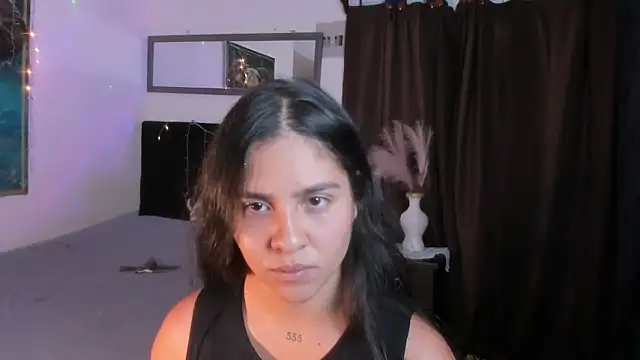 alisaa jhons1 online show from January 9, 2026, 1:19 am