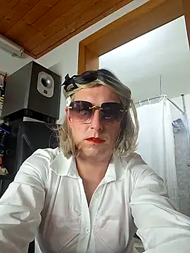 AgnesCross39 online show from March 7, 2026, 8:06 pm