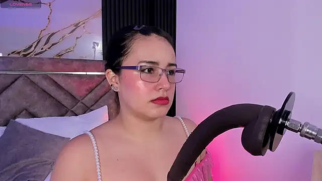Lalalemoonds online show from April 19, 2026, 1:10 pm