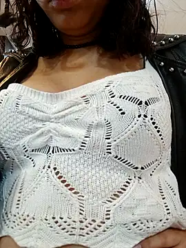 Snapshot of monFrandyd chatting on November 12, 2025, 10:09 pm monFrandyd online show from November 12, 2025, 10:09 pm