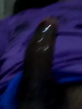 Snapshot of Alvaroz1992 chatting on March 4, 2026, 2:28 am Alvaroz1992 online show from March 4, 2026, 2:28 am