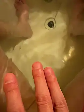 houkeiboy78 online show from April 8, 2026, 10:26 am