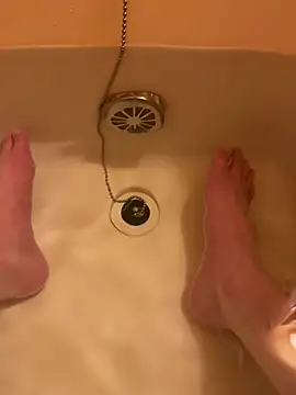 houkeiboy78 online show from April 23, 2026, 10:14 am