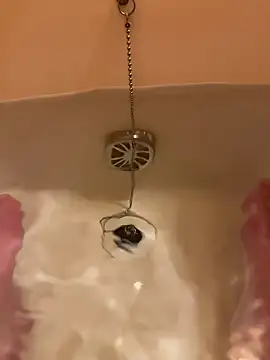 houkeiboy78 online show from April 24, 2026, 11:01 am