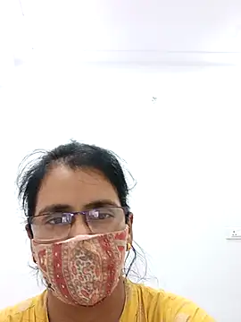 sanjana077 online show from April 4, 2026, 1:04 am