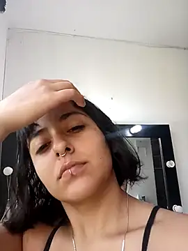 Die-kattyy online show from November 8, 2025, 9:35 pm