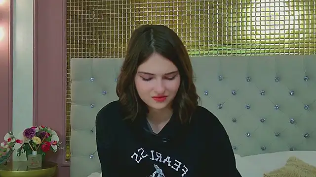 Ruby de Cherry online show from November 15, 2025, 6:00 am