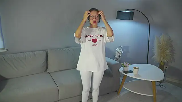 MargMelson online show from December 4, 2025, 6:34 am