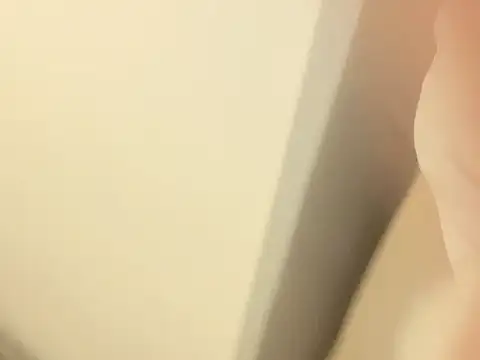 xiaomeng2563 online show from December 20, 2025, 11:39 am