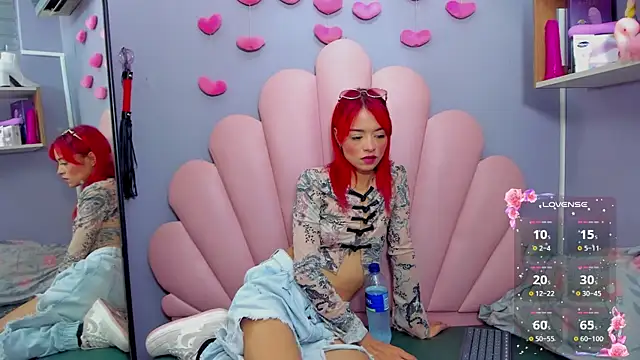 luci miller online show from November 9, 2025, 4:27 pm