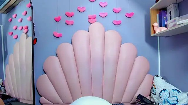 luci miller online show from March 14, 2026, 3:12 am