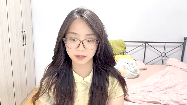 Hmm 0303 online show from May 10, 2026, 4:34 pm