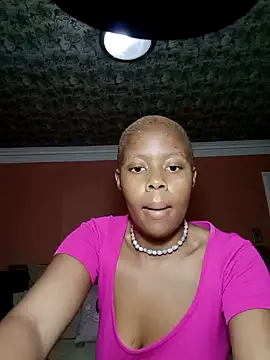 Prettyflowea online show from November 6, 2025, 10:05 am