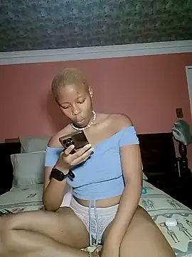 Prettyflowea online show from November 8, 2025, 12:55 am