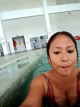 Zulreyna online show from March 19, 2026, 4:55 pm