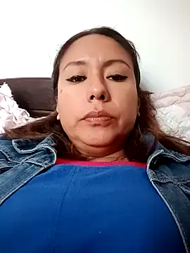 Zulreyna online show from March 20, 2026, 3:39 pm