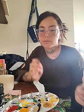 mr arte online show from November 5, 2025, 4:18 pm