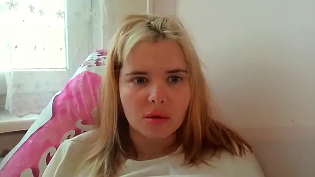 Snapshot of HornyElena chatting on February 16, 2026, 3:41 pm HornyElena online show from February 16, 2026, 3:41 pm