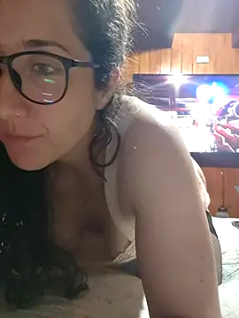  sweetdelight  online show from February 16, 2026, 2:18 am