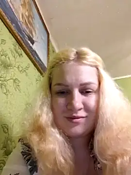 Snapshot of Steshaa chatting on November 7, 2025, 5:13 pm Steshaa online show from November 7, 2025, 5:13 pm