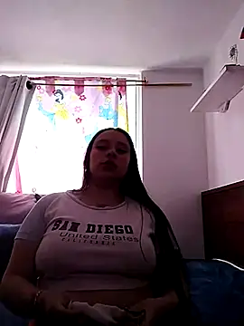 Thamara- online show from November 7, 2025, 6:08 pm