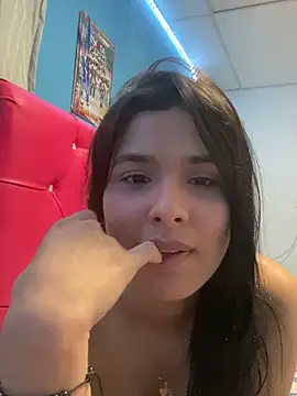 Chiquinquira3 online show from June 22, 2026, 4:53 am