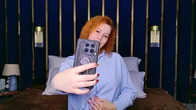 Evie Berret online show from December 4, 2025, 3:32 pm