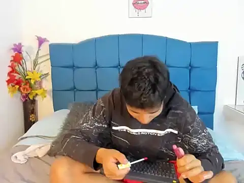 Valentino Lane online show from February 22, 2026, 2:13 am