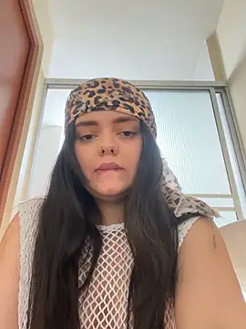 candicewest  online show from December 21, 2025, 3:30 pm