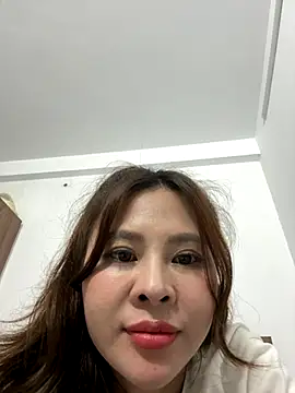 Snapshot of hellela-a chatting on November 6, 2025, 6:09 pm hellela-a online show from November 6, 2025, 6:09 pm