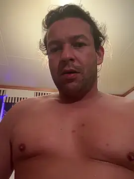 miguel910921 online show from November 10, 2025, 11:04 pm