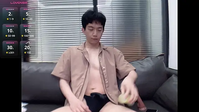 CouplingCry online show from January 8, 2026, 1:46 pm