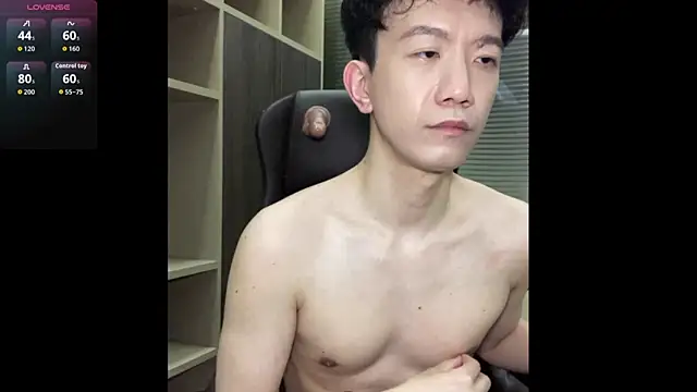 CouplingCry online show from May 27, 2026, 4:04 pm