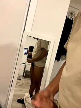 jayluvsu69 online show from November 8, 2025, 12:38 pm