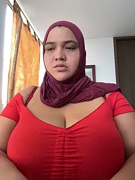 sweetmuslim01 online show from October 12, 2025, 3:55 pm