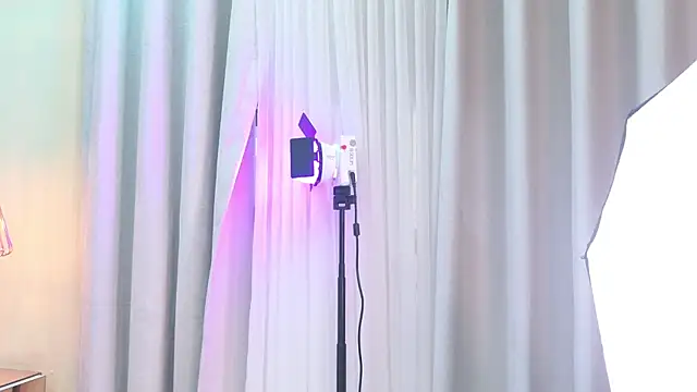 crystal gilton online show from November 13, 2025, 7:13 pm