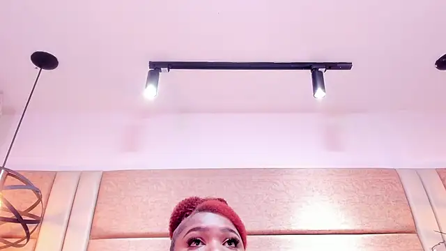 BrendaFernandez  online show from February 26, 2026, 1:54 pm