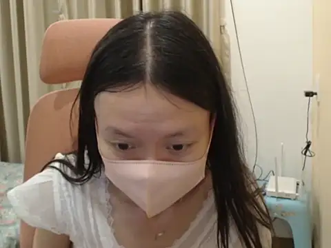 Lil-Cherries online show from March 1, 2026, 9:50 pm